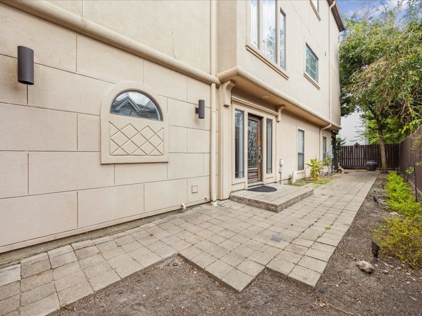 2817 Newman Street, Houston TX 77098