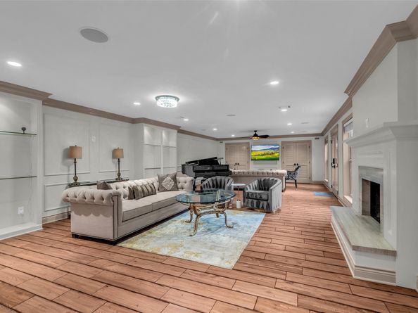 2019 Bissonnet Street, Houston TX 77005