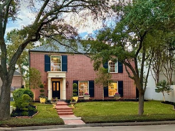 2019 Bissonnet Street, Houston TX 77005