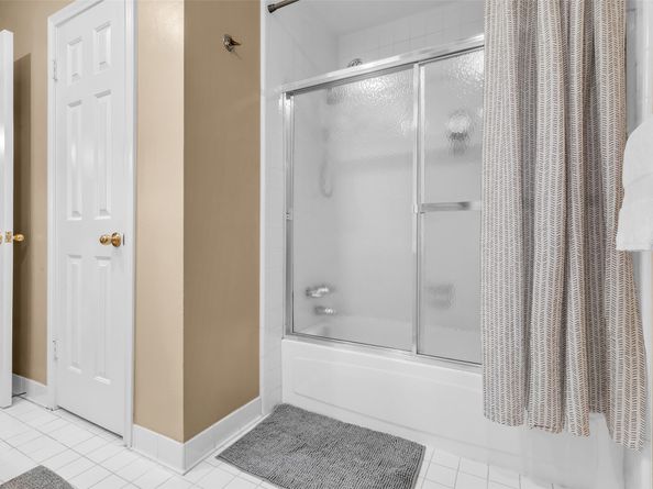 2019 Bissonnet Street, Houston TX 77005