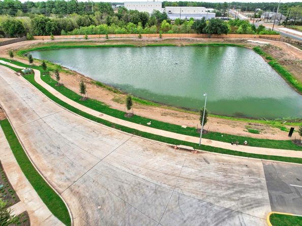 11902 Outer Bark Drive 15, Tomball TX 77375