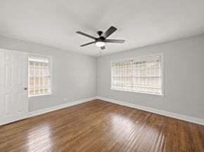 6219 SIMSDALE Street, Houston TX 77087