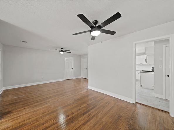 6219 SIMSDALE Street, Houston TX 77087