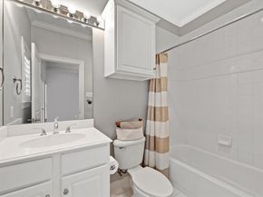 625 Hartman St Street, Houston TX 77007