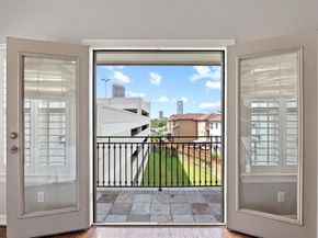 625 Hartman St Street, Houston TX 77007