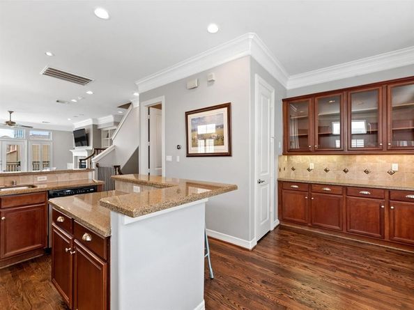 625 Hartman St Street, Houston TX 77007