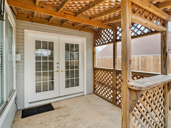 12800 Briar Forest Drive 48, Houston TX 77077