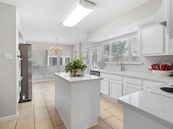 12800 Briar Forest Drive 48, Houston TX 77077