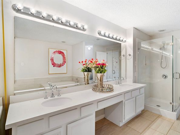 12800 Briar Forest Drive 48, Houston TX 77077