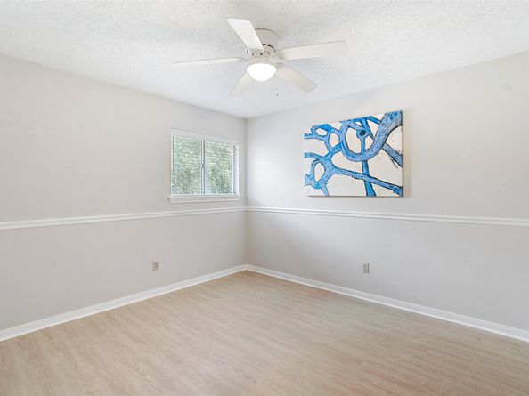 12800 Briar Forest Drive 48, Houston TX 77077