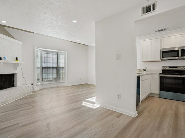 2800 Jeanetta Street 203, Houston TX 77063