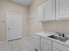 83 Robindale Circle, Conroe TX 77384