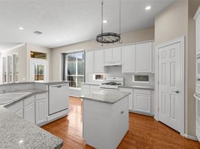 83 Robindale Circle, Conroe TX 77384