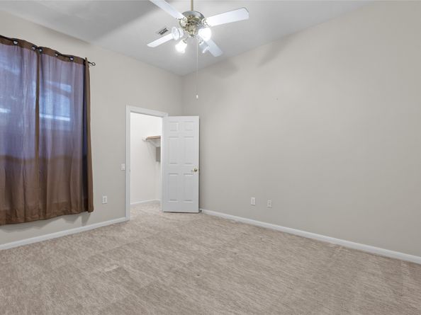 83 Robindale Circle, Conroe TX 77384