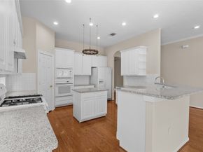 83 Robindale Circle, Conroe TX 77384