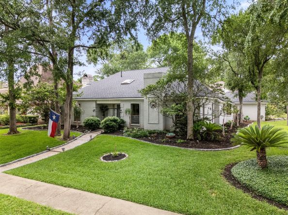 1815 Cobblestone Court, Richmond TX 77406