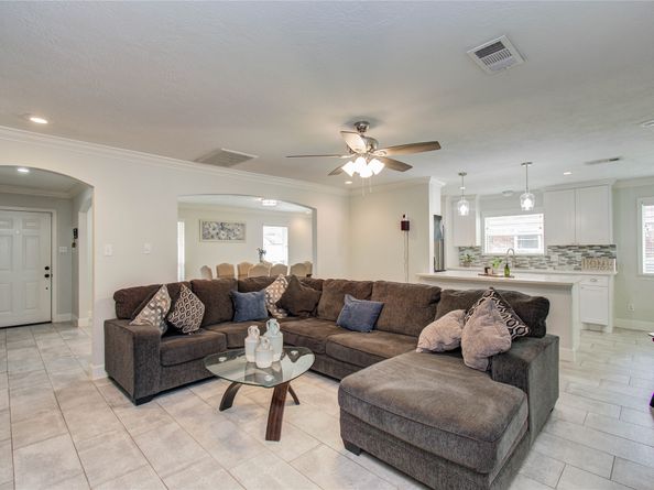 8119 Springtime Lane, Houston TX 77075