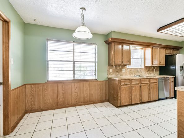 15339 Glenwood Park Drive, Houston TX 77095