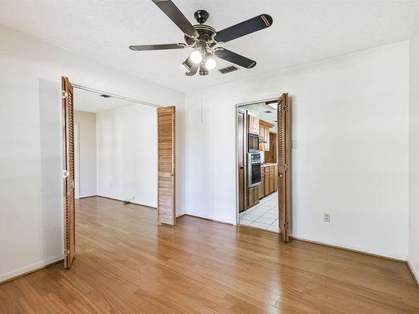 15339 Glenwood Park Drive, Houston TX 77095