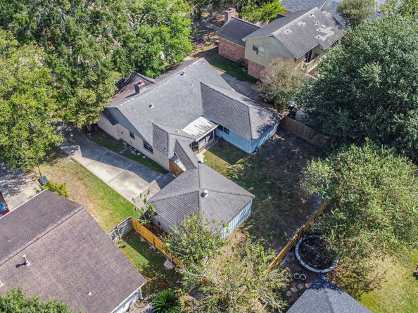 15339 Glenwood Park Drive, Houston TX 77095