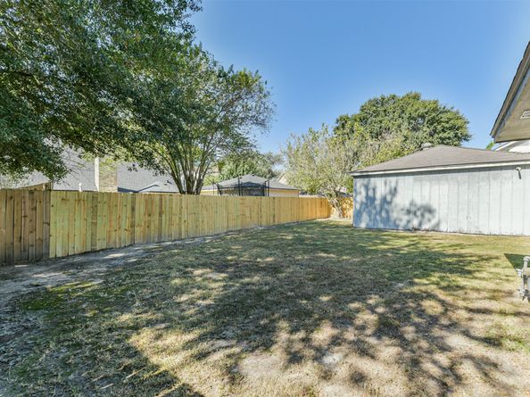 15339 Glenwood Park Drive, Houston TX 77095