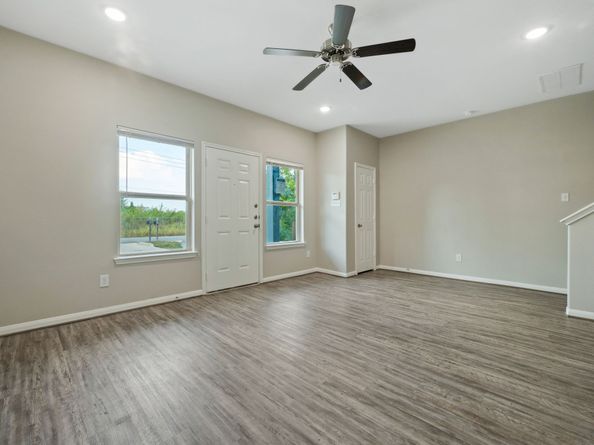 4510 Mayflower Street A/B, Houston TX 77051