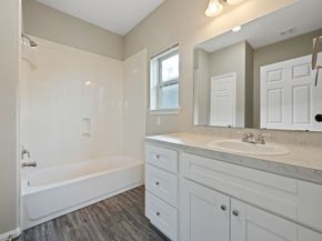 4510 Mayflower Street A/B, Houston TX 77051