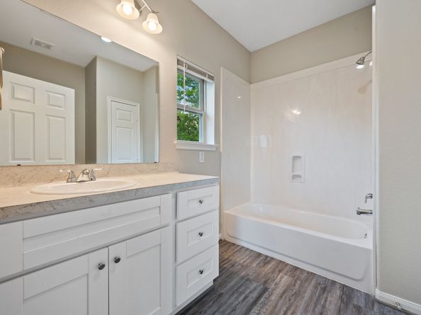 4510 Mayflower Street A/B, Houston TX 77051