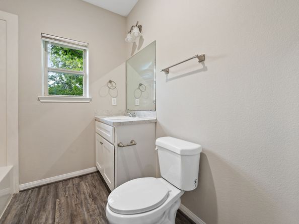 4510 Mayflower Street A/B, Houston TX 77051