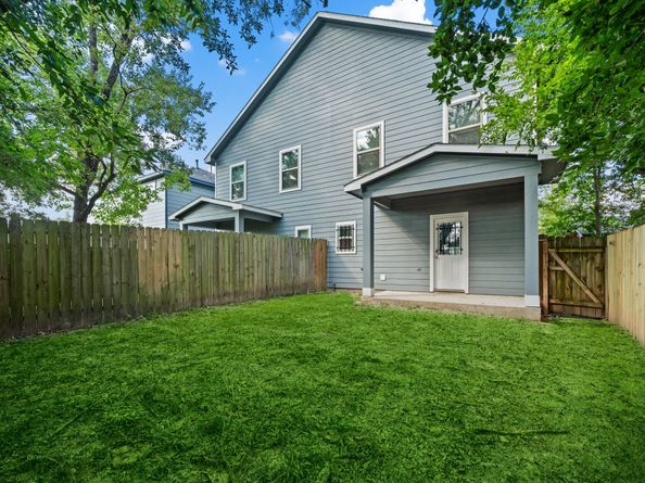 4510 Mayflower Street A/B, Houston TX 77051