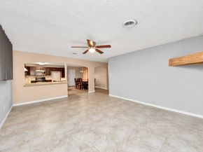 5758 Heron Drive, Houston TX 77033