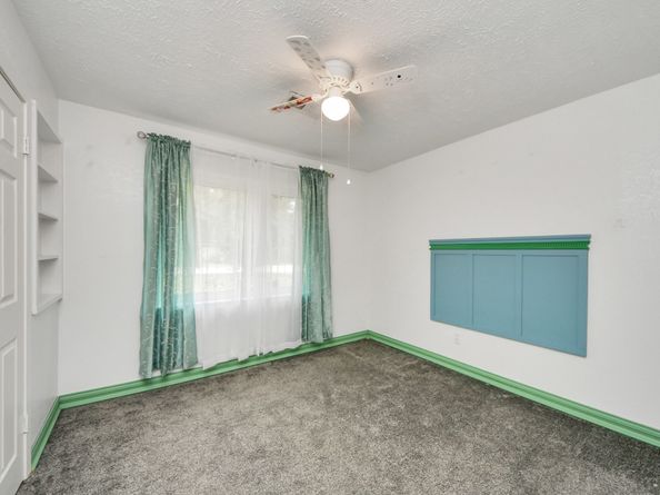 5758 Heron Drive, Houston TX 77033