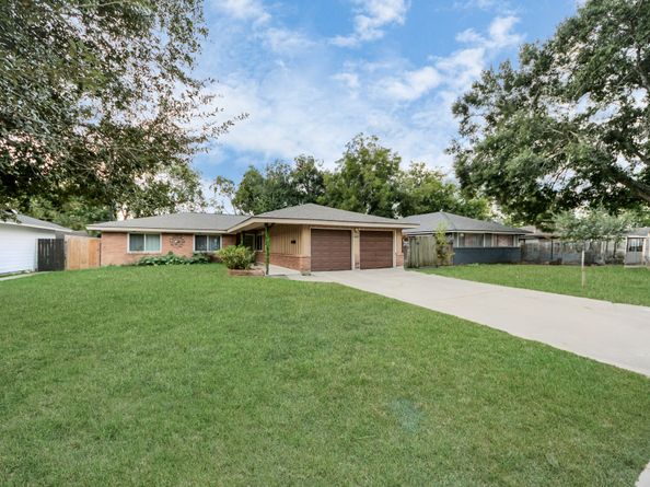 5758 Heron Drive, Houston TX 77033