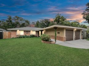5758 Heron Drive, Houston TX 77033