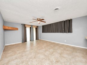 5758 Heron Drive, Houston TX 77033
