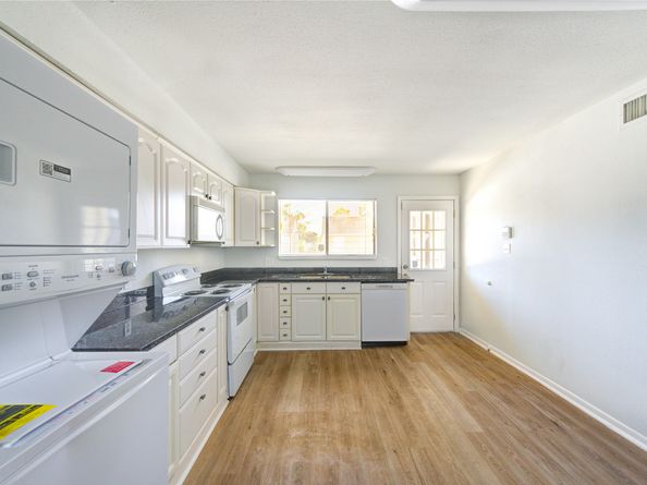 6401 Deihl Road 505, Houston TX 77092