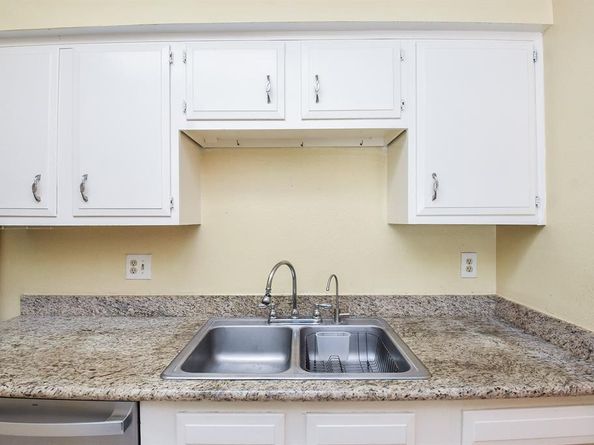 10555 Turtlewood Court 405, Houston TX 77072