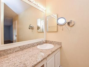 10555 Turtlewood Court 405, Houston TX 77072