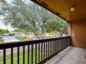 10555 Turtlewood Court 405, Houston TX 77072