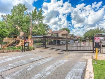 10555 Turtlewood Court