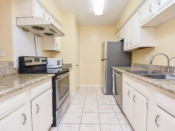 10555 Turtlewood Court 405, Houston TX 77072