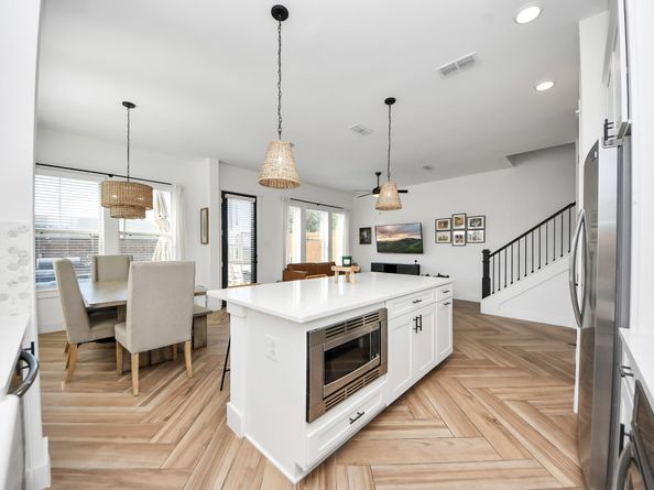 949 Lilly Flower Lane, Houston TX 77091
