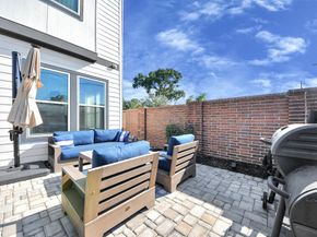 949 Lilly Flower Lane, Houston TX 77091