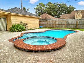 2618 Fontana Drive, Houston TX 77043