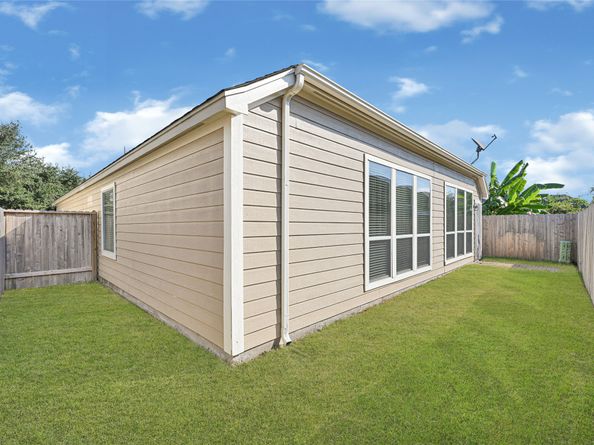12934 Palm Leaf Court, Houston TX 77044