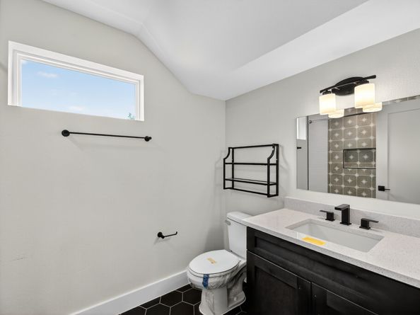 6107 Palm Circle, Austin TX 78741