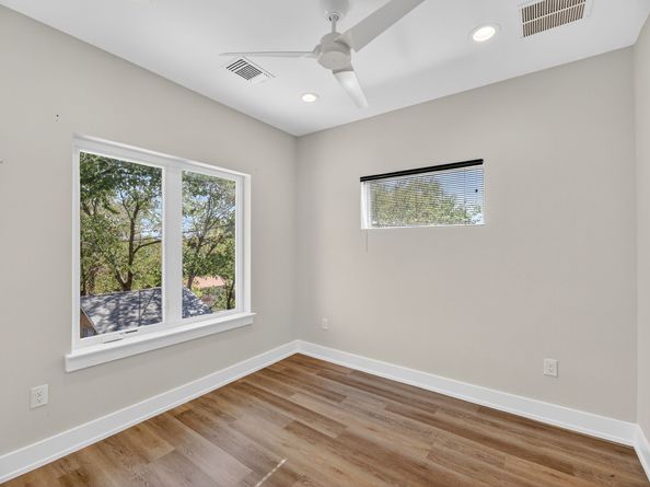 6107 Palm Circle, Austin TX 78741