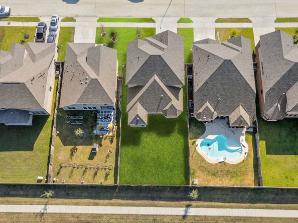 21450 Petherton Drive, Tomball TX 77375