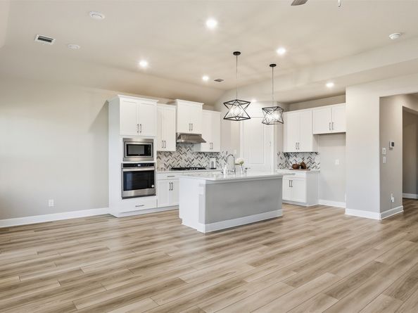 21450 Petherton Drive, Tomball TX 77375