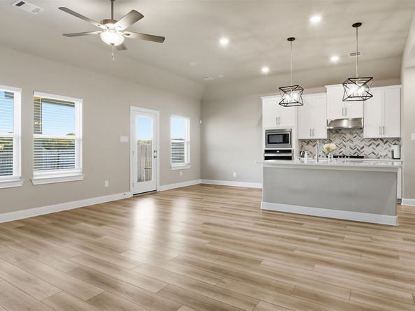 21450 Petherton Drive, Tomball TX 77375